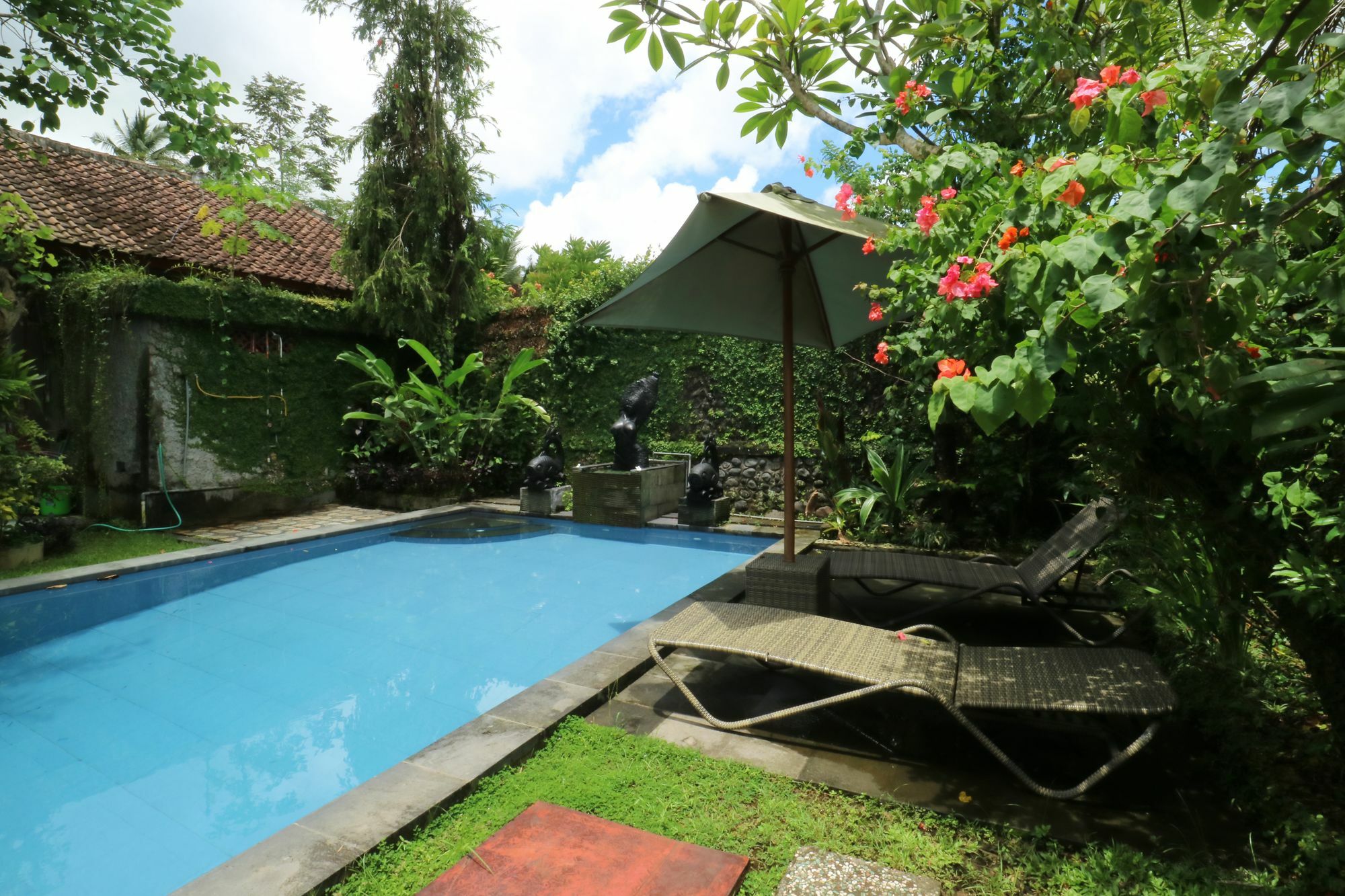Ubud Kartini Hostel Экстерьер фото